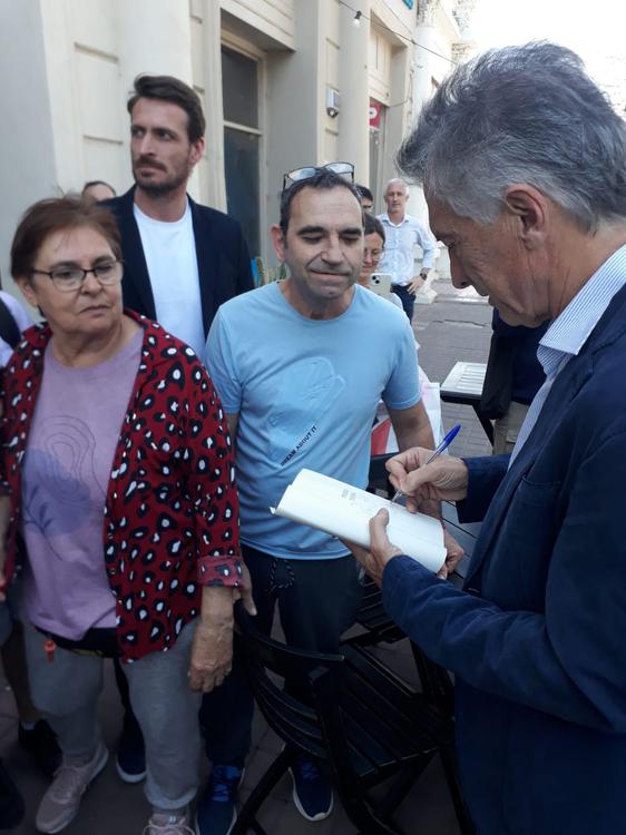 d2c582d4-2da7-4a96-a90b-6a5afa60ce86