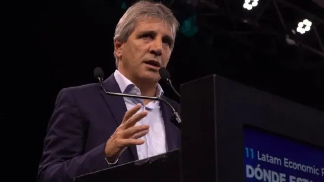 captura-luis-caputo-latam-forum-2025jpg