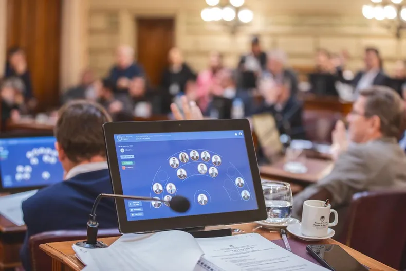 senadores