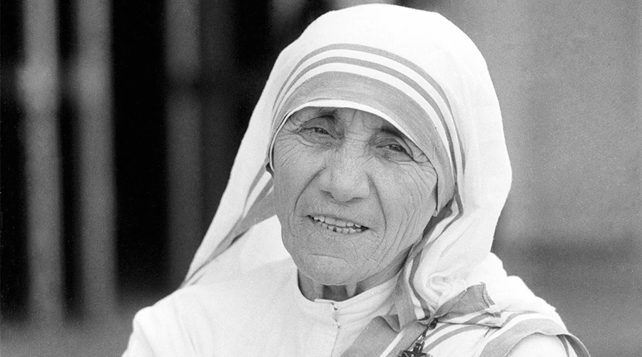 SantaTeresa1980_LOsservatore_Romano_060916