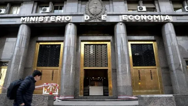 ministerio-economia-puerta