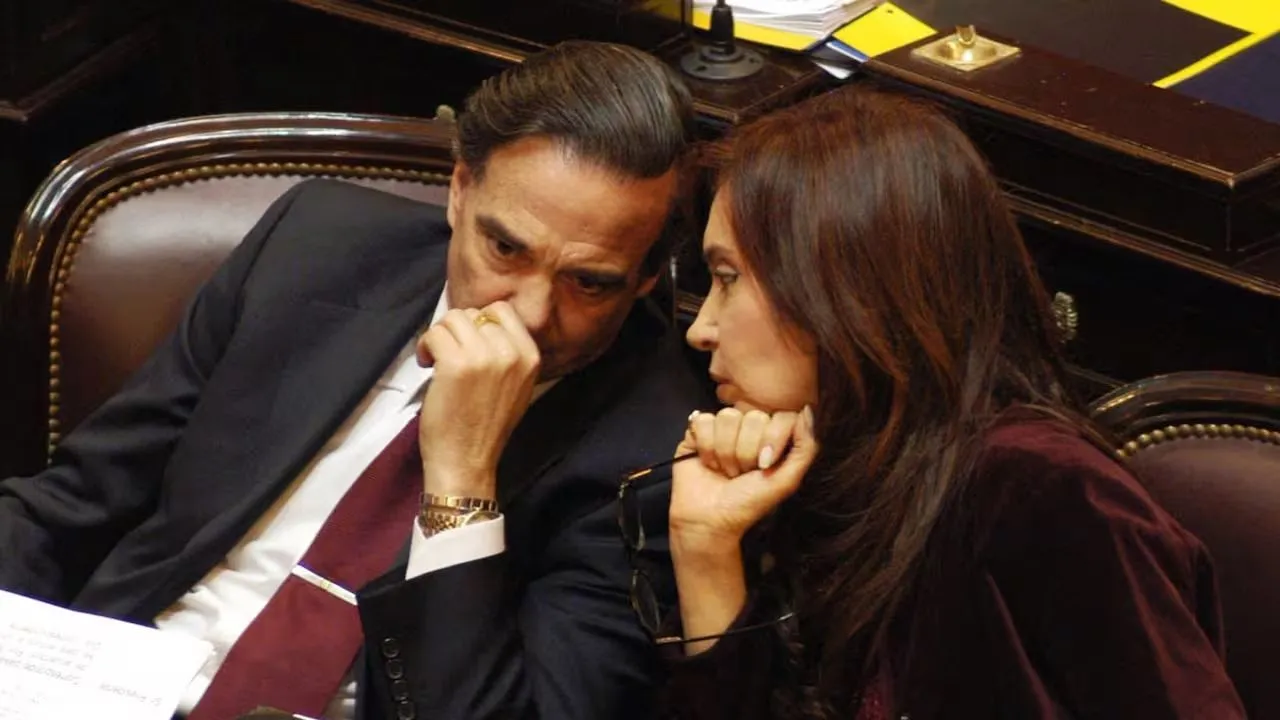 Miguel-Angel-Pichetto-Cristina-Kirchner-270526