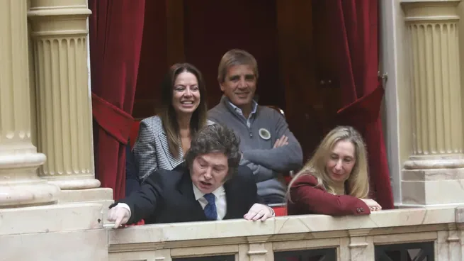 javier-milei-karina-milei-luis-caputo-sandra-pettovello-congreso-diputados